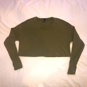 Ribbed forest green long sleeve crop top. Forever 21 size small.